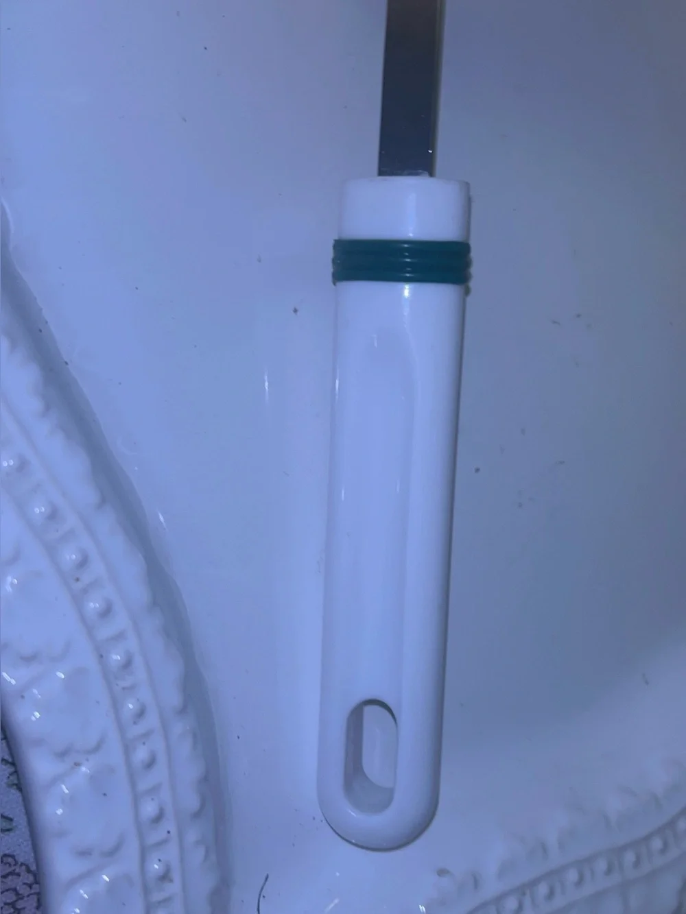 Chromium-plated cake and pie server White and green handle
